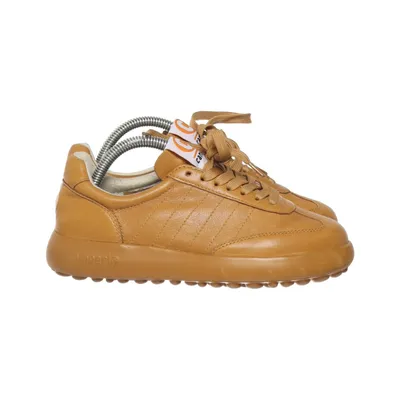 Sneakers (Geel) van Camper