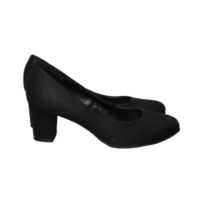 Pumps (Black) from Pesaro