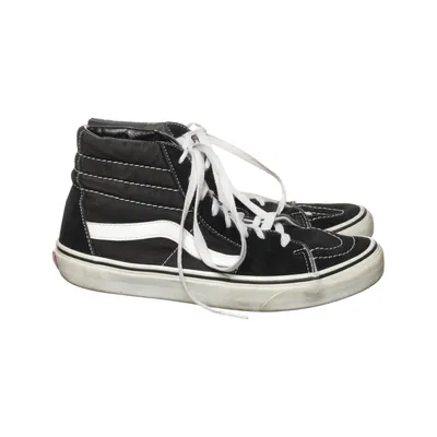 Sneakers (Black, White) from Vans