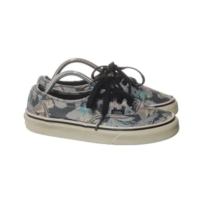 Canvas shoes (Skateboard Shoe) from Vans x Nintendo