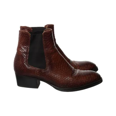 Chelsea boots (Brown) from Pat Calvin