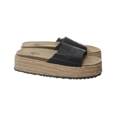 Slip-ins (Black, Beige) from Ann Christine Leather