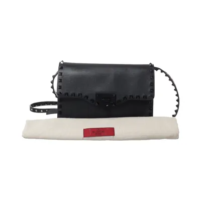 Sac à bandoulière (Vitello Monochrome Medium Rockstud Flip Lock) de Valentino Garavani