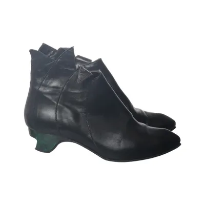 Heeled boots (Black, Green) from Lisa Tucci