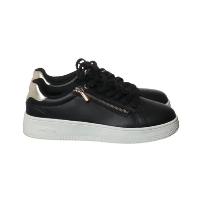 Sneakers (Black, White) from DooDogs