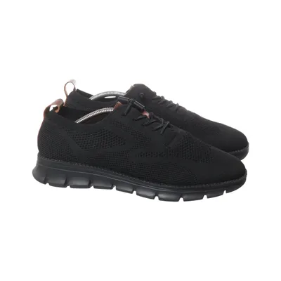 Trainers (Black) from Breeze