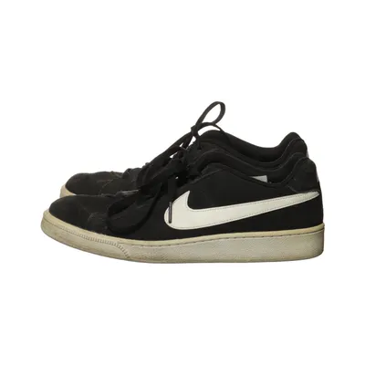 Sneakers (Court Royale 2) from Nike