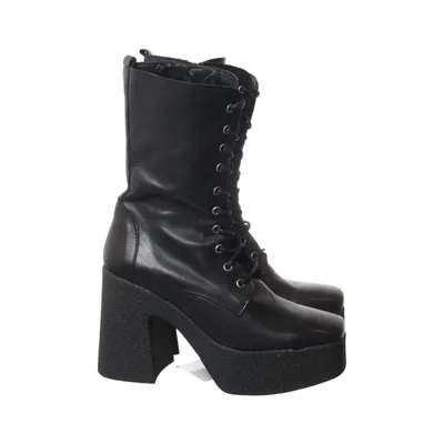 Bottes à talons (Noir) de Divine Follie