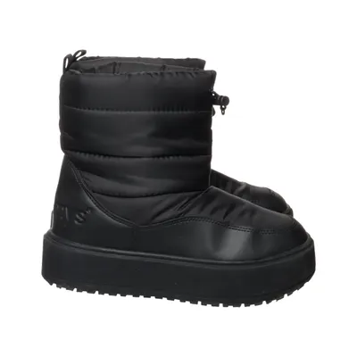 Boots (Black) from Pummys