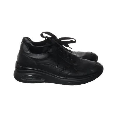 Walking shoes (Black) from Easy Street