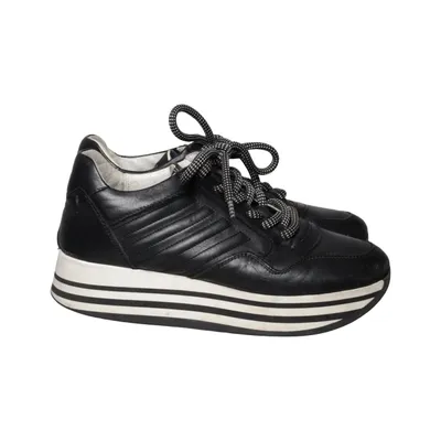 Sneakers (Black) from Via Vai