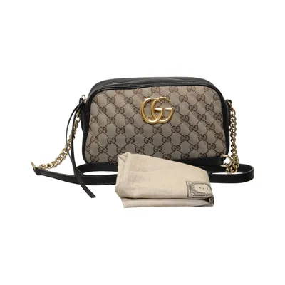 Axelremsväska (GG Marmont 447632) från Gucci