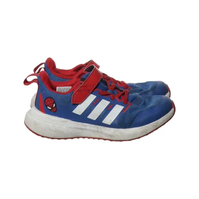 Baskets (Marvel) de Adidas x Marvel