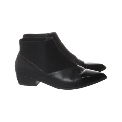 Heeled boots (Black) from United Nude