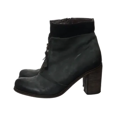 Heeled boots (Black) from Lazamani