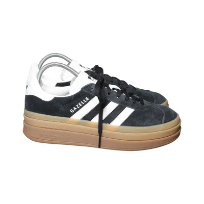 Sneakers (Gazelle) from Adidas