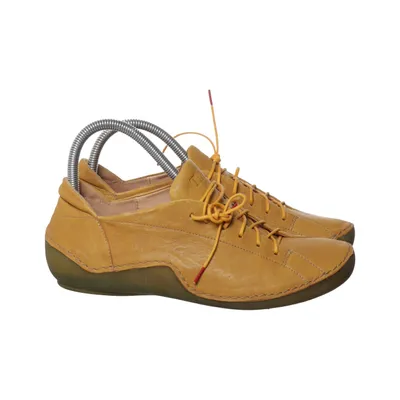Walking shoes (Yellow) from Think! Leather