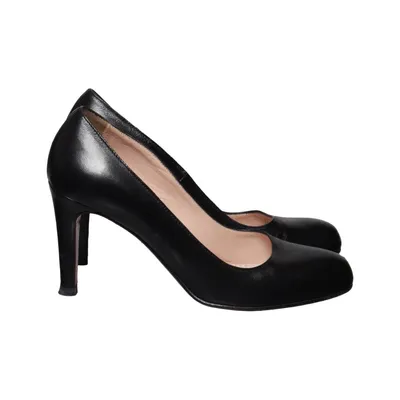 Pumps (Black) from Voltan