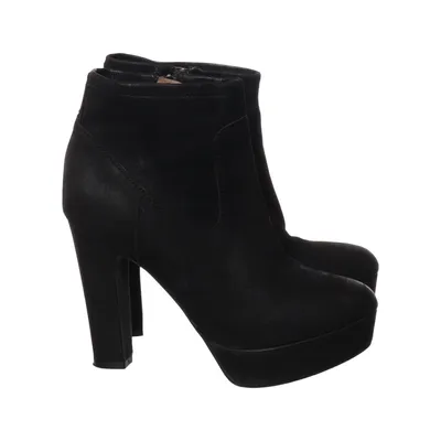 Heeled boots (Black) from Maruti