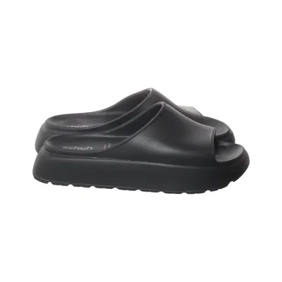 Mules (Noir) de Schuh