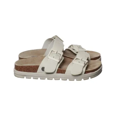 Slip-ins (White) from Refresh Leather