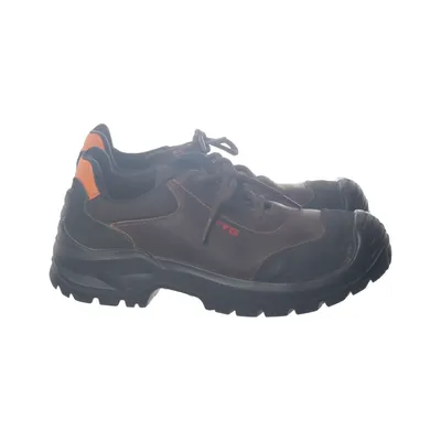 Work footwear (Brown, Black) from FTG