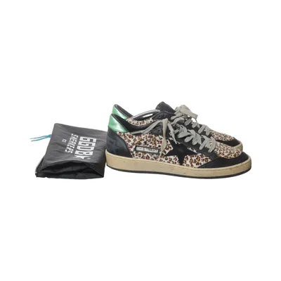 Sneakers (Ballstar) från Golden Goose Skinn