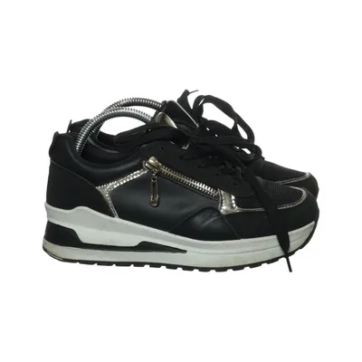Sneakers (Black, Gold) from Bestelle