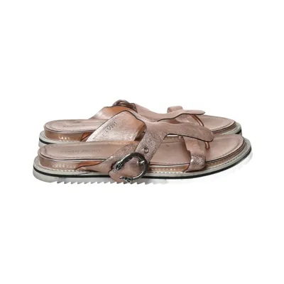 Sandals (Gold) from Elvio Zanon