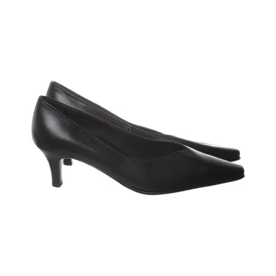 Pumps (Black) from Bleil