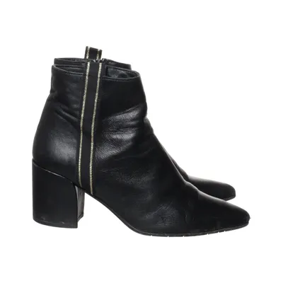 Bottes à talons (Noir) de Vera Gomma