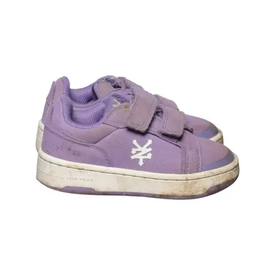 Sneakers (Purple) from Zoo York