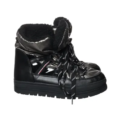 Laced boots (Gray, Black) from Ella Cruz