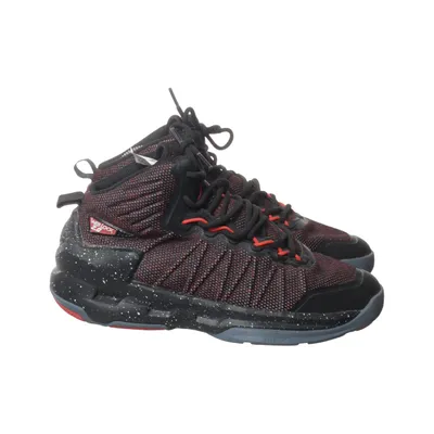 Basketball shoes (Shield 500) from Tarmak