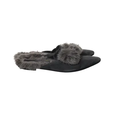 Chaussons (Gris) de Phillip Hardy