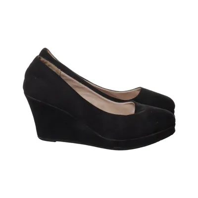 Wedges (Black) from Dakota