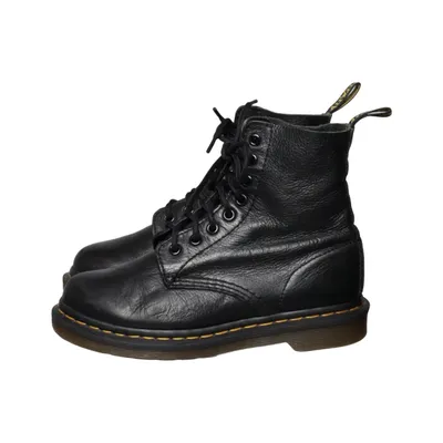 Laced boots (Black) from Dr. Martens
