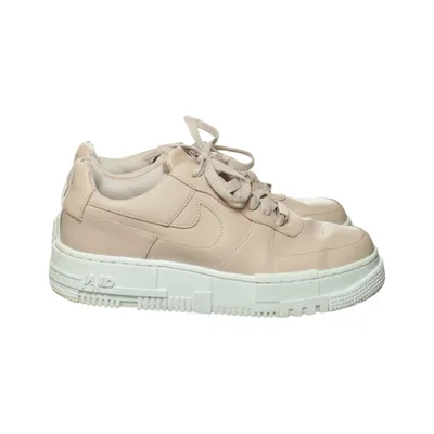 Sneakers (Air Force 1 Pixel) från Nike