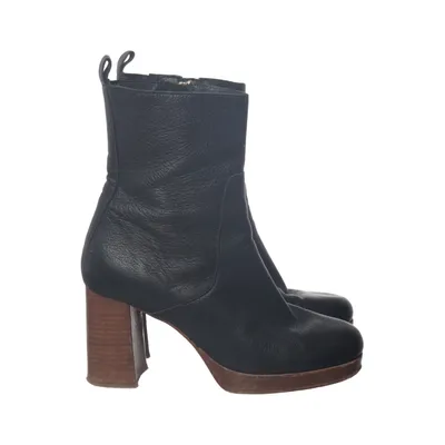 Heeled boots (Tango) from Tango