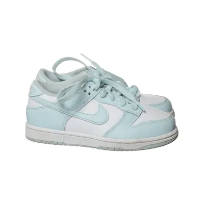 Sneakers (Dunk Low) från Nike Skinn