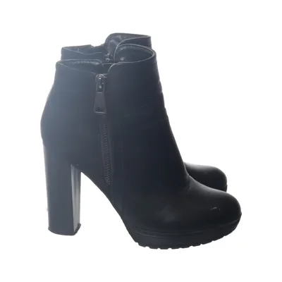 Heeled boots (Black) from Erynn