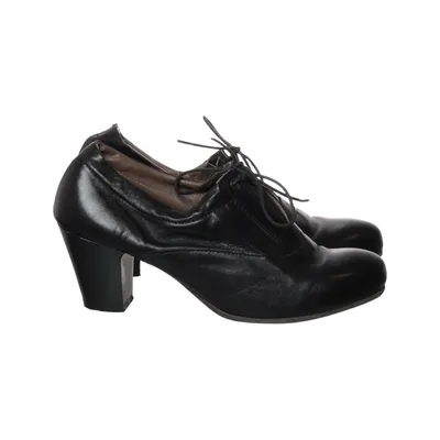 Bottes à talons (Noir) de Lili Mill