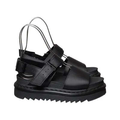 Sandaler (Voss) från Dr. Martens