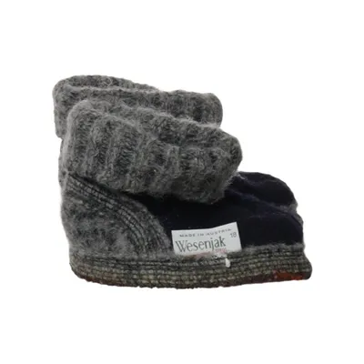 Chaussons pour bébé (Gris, Noir) de Wesenjak Laine