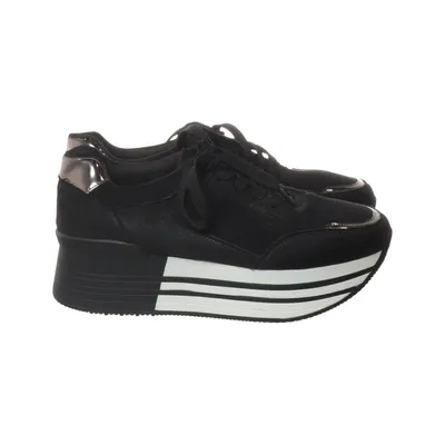 Sneakers (Black, White) from Ideal Shoes