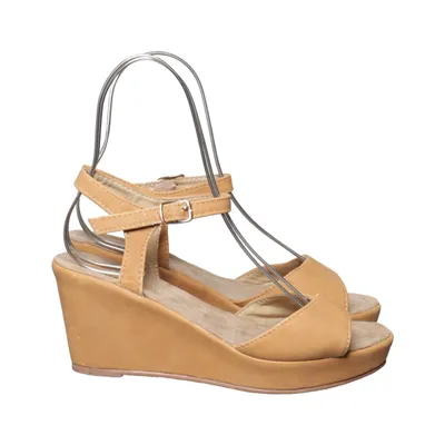 Chaussure compensées (Beige) de Clowse