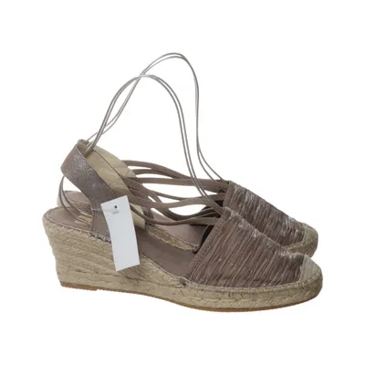Wedges (Beige) from Vidorreta