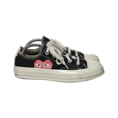 Tygskor (Svart) från Comme des Garçons PLAY x Converse
