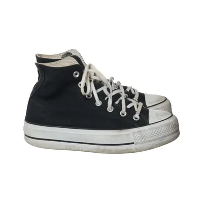 Canvas shoes (Chuck Taylor All Star) from Converse