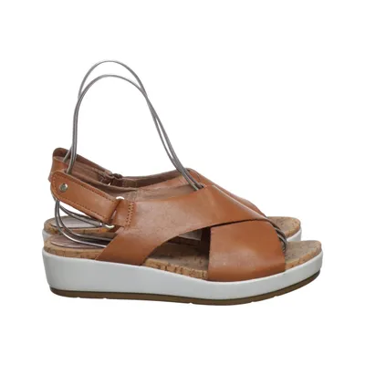 Sandals (Brown) from Pikolinos